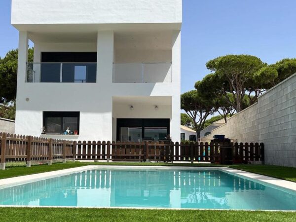 Servicios de Piscinas en Vejer de la Frontera y Cádiz