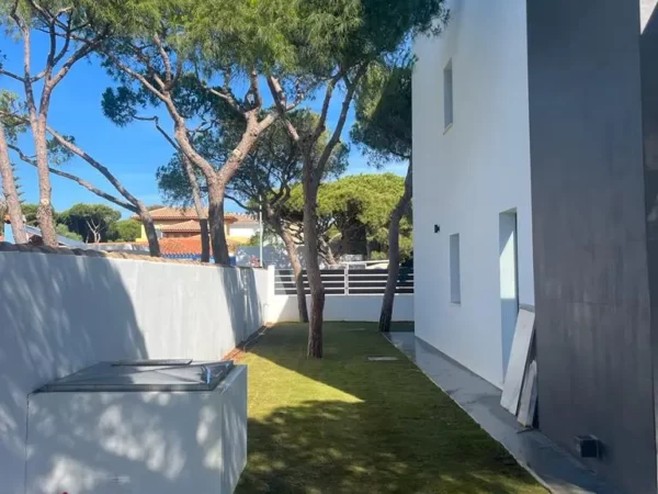 Reformas de Jardines en Cádiz - Verano 2023 · Jardinería y Mantenimientos de jardines en Cádiz · Servicios de Jardinería, fumigaciones, instalación de césped y limpieza de jardines en Vejer de la Frontera y Cádiz