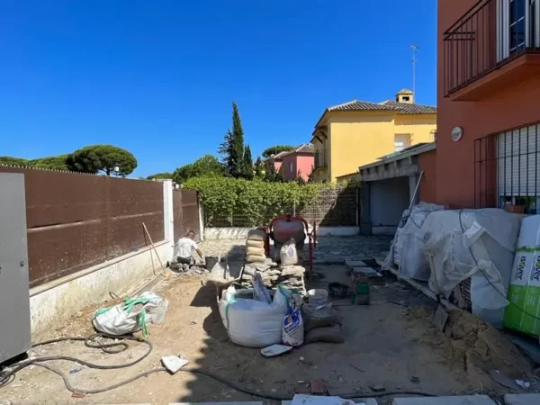 Reformas de Jardines en Cádiz - Verano 2023 · Jardinería y Mantenimientos de jardines en Cádiz · Servicios de Jardinería, fumigaciones, instalación de césped y limpieza de jardines en Vejer de la Frontera y Cádiz