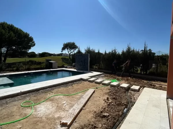 Reformas de Jardines en Cádiz - Verano 2023 · Jardinería y Mantenimientos de jardines en Cádiz · Servicios de Jardinería, fumigaciones, instalación de césped y limpieza de jardines en Vejer de la Frontera y Cádiz