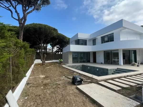Reformas de Jardines en Cádiz - Verano 2023 · Jardinería y Mantenimientos de jardines en Cádiz · Servicios de Jardinería, fumigaciones, instalación de césped y limpieza de jardines en Vejer de la Frontera y Cádiz