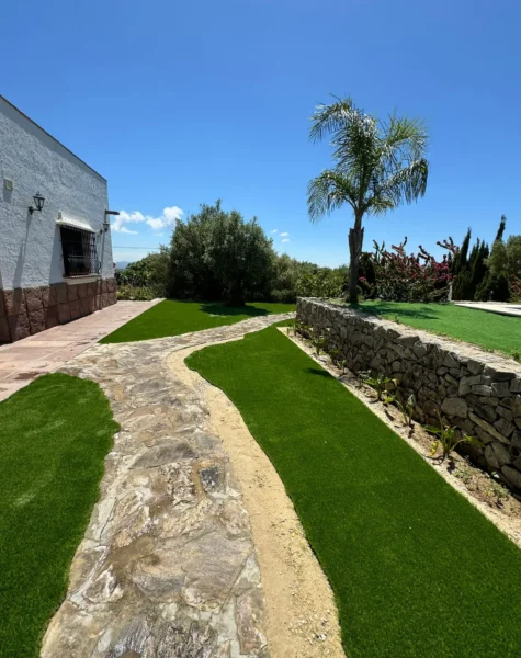 Servicios para comunidades y particulares de: Jardinería, Poda, Paisajismo, fumigaciones, Mantenimiento de Piscinas. En Cádiz y resto de la Comunidad de Andalucía. Servicios para comunidades y particulares de: Jardinería, Poda, Paisajismo, fumigaciones, Mantenimiento de Piscinas. En Cádiz y resto de la Comunidad de Andalucía.