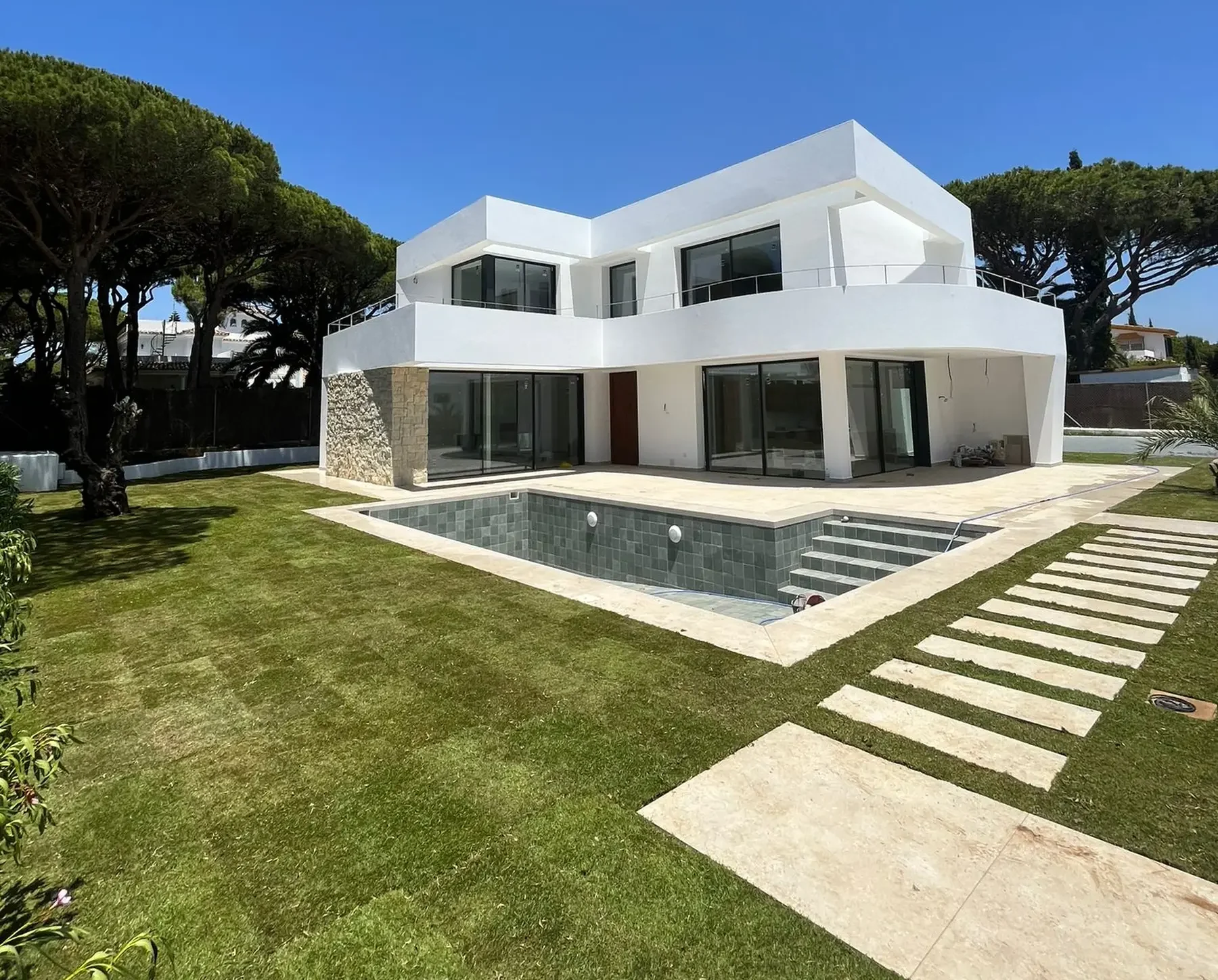 Fumigaciones y Podas en Jerez de la Frontera: Cuidados Esenciales para Tus Plantas – 7 Servicios Profesional · Jardinería y Mantenimientos de jardines en Cádiz · Servicios de Jardinería, fumigaciones, instalación de césped y limpieza de jardines en Vejer de la Frontera y Cádiz